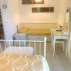 hotel-nizza-frontemare.hotelslidodijesolo.com/